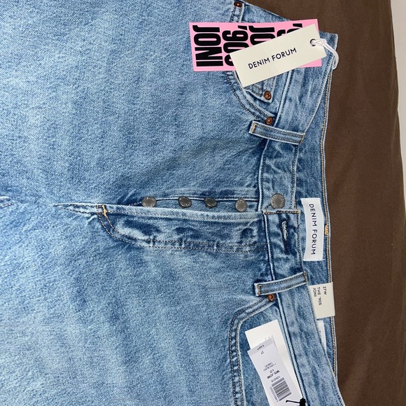 Aritzia 90’s Jeans - Picture 2 of 5